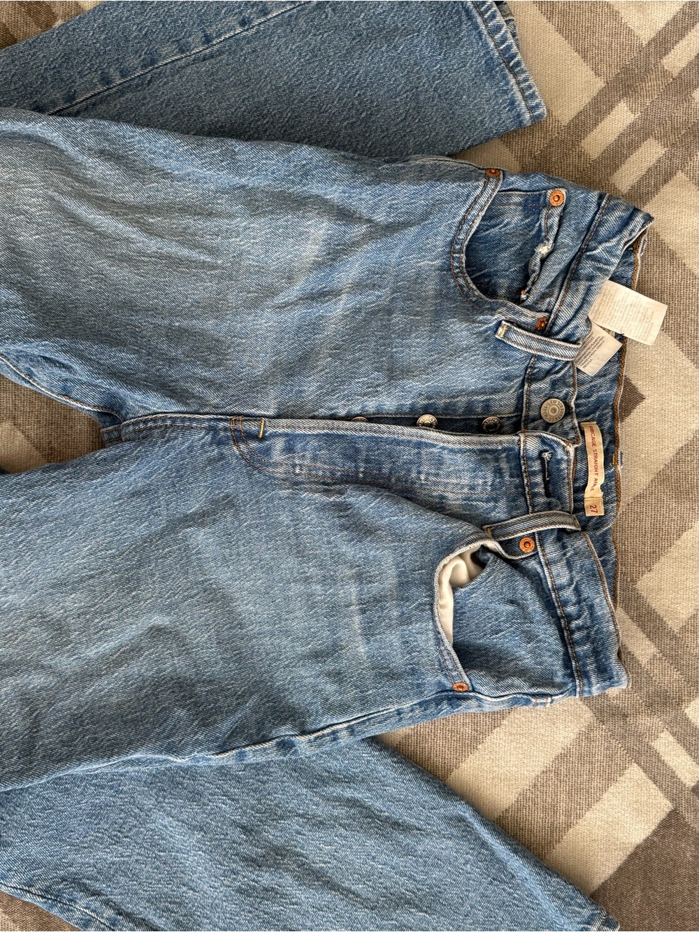 Levi’s Ribcage Straight Ankle Jeans